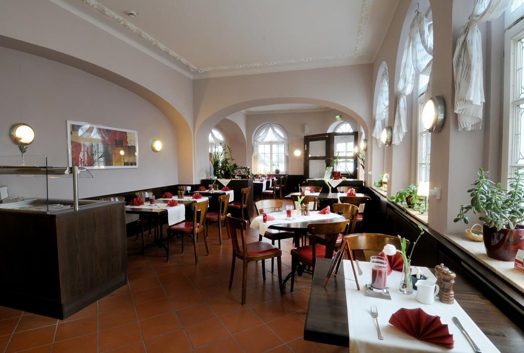 Hotel Doebelner Hof Extérieur photo