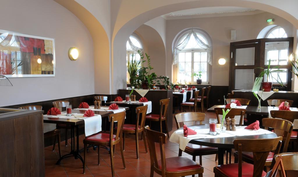 Hotel Doebelner Hof Extérieur photo